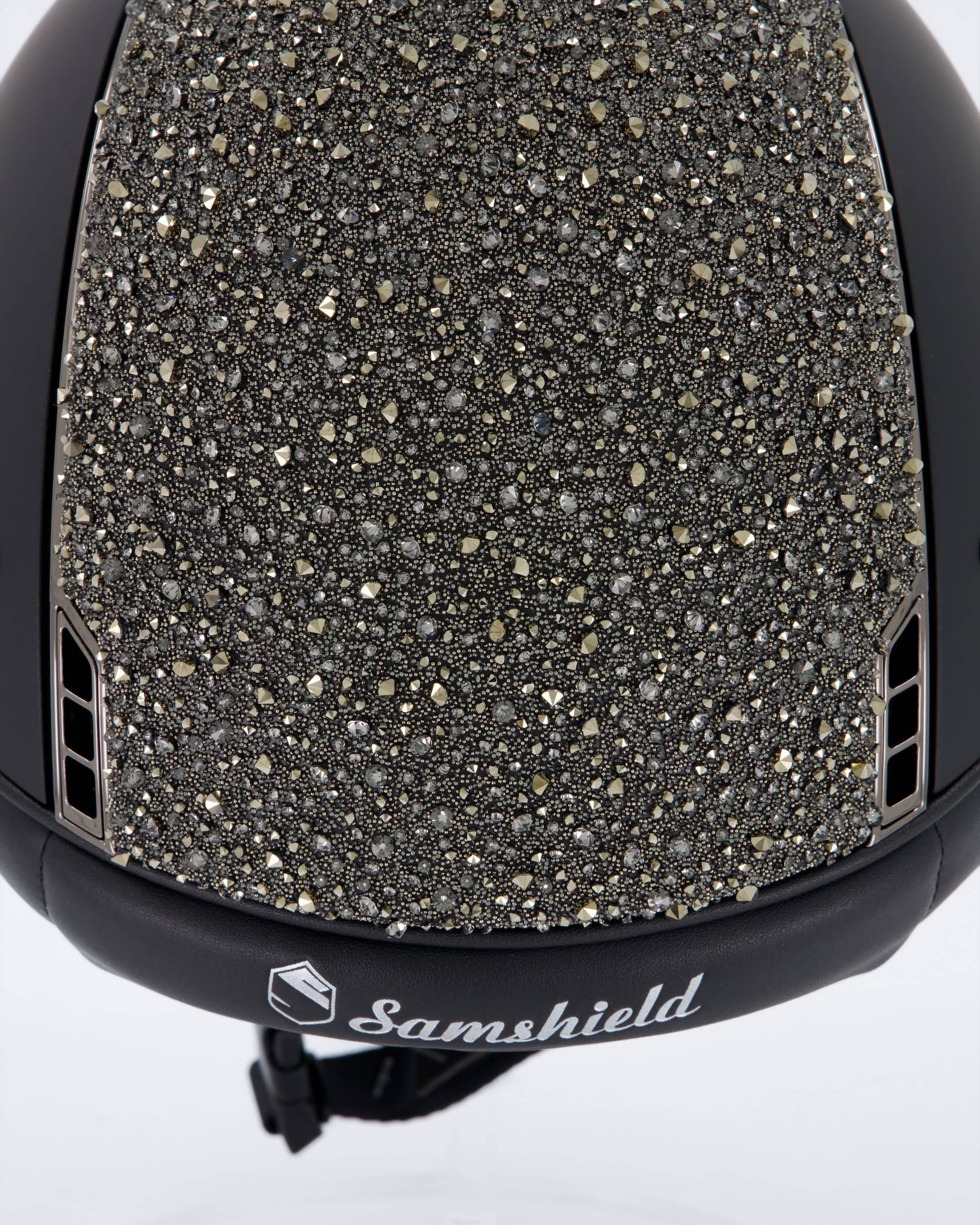 Reithelm Miss Shield Shadowmatt, Top Crystal Medley Swarovski Metal Eclipse, Frontal Band Crystal Medley Swarovski Metal Eclipse, Trim Chrome Black, Blason Chrome Black in schwarz